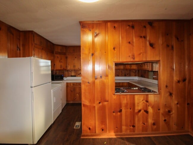 Building Photo - Nice Home close to Ardmore!