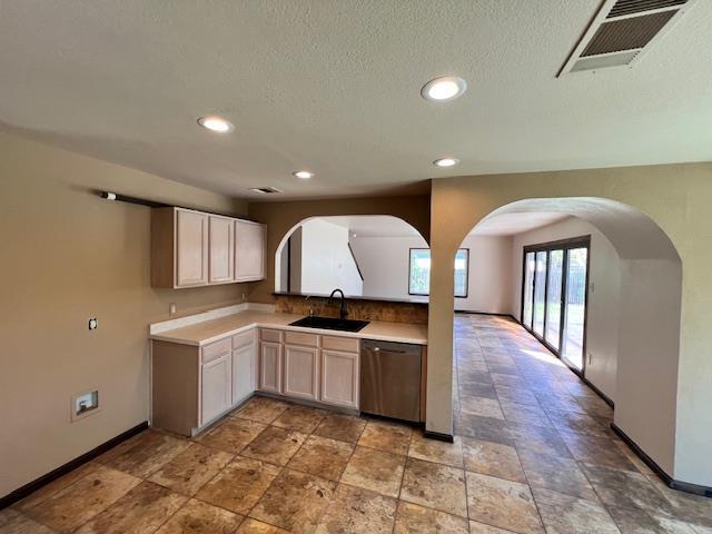 Building Photo - 1806 Candlelight Dr