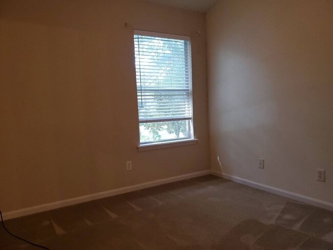 Building Photo - Lovely 2/2.5 in Bartram Park