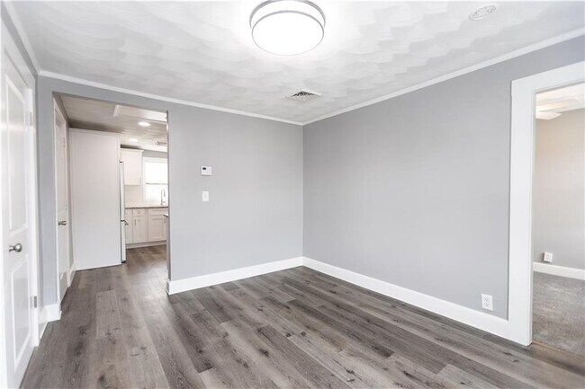 Building Photo - 141 Stanton Ave