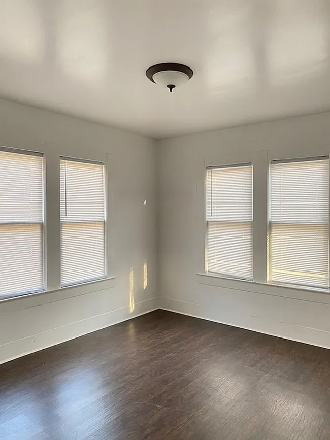 Building Photo - 2550 Pierce St