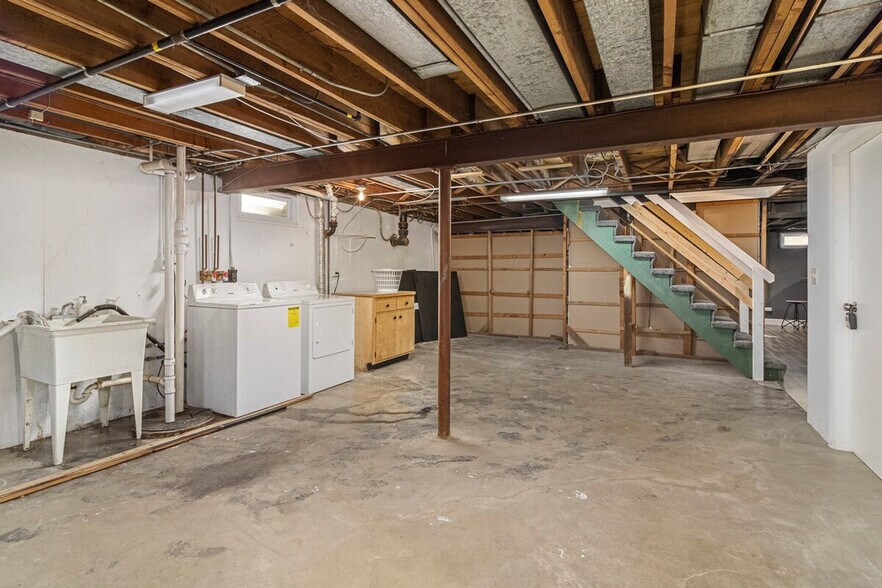 Building Photo - 1542 Orchard Rd