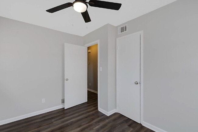 Building Photo - Newly Renovated 4BR/2BA Home with Large Yard + Storage Shed | Flexible Kitchen Island