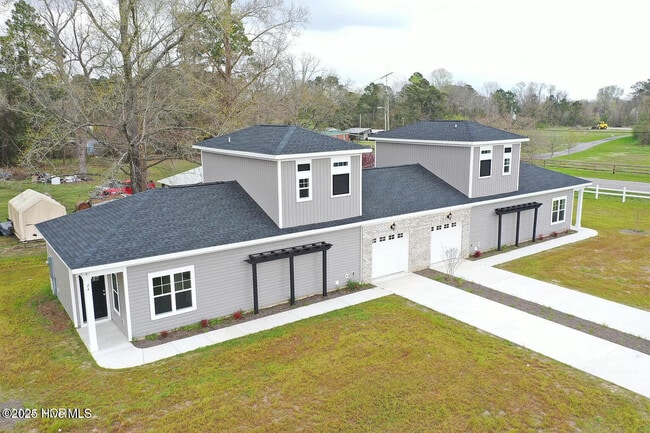 Building Photo - 22 Crew Ct