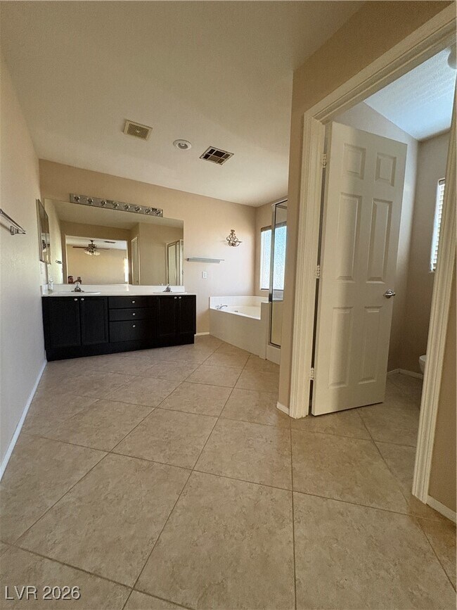 Building Photo - 182 Rusty Plank Ave