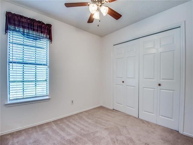 Building Photo - 1420 Golden Gate Dr