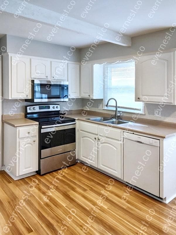 Building Photo - 10244 Caenen Dr