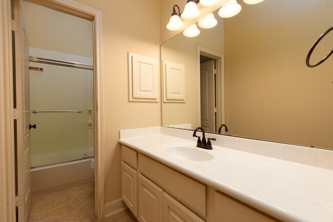 Building Photo - 17303 Quiet Shores Dr