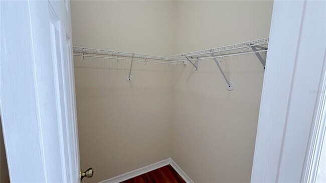 Building Photo - 534 Sunset View Dr