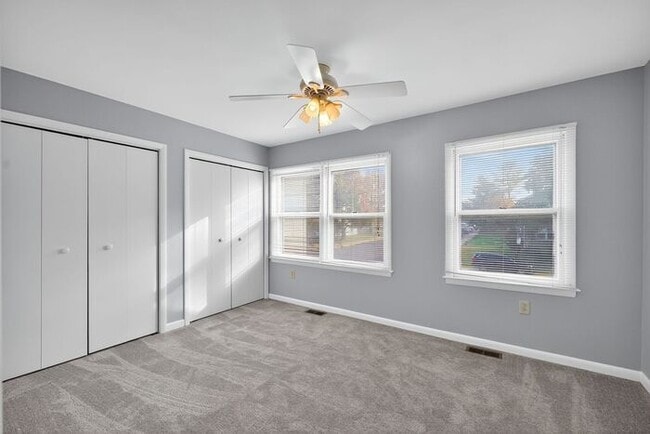 Building Photo - 85 Brookeside Pl