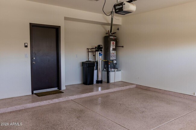 Building Photo - 1884 W Macaw Dr