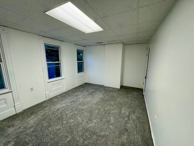 Building Photo - 42 Climax St