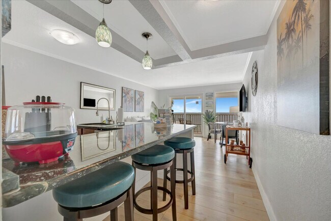 Building Photo - 2506 N Rocky Point Dr