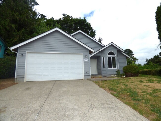 Building Photo - Rent Special: FREE August's Rent!! 3 bed 2 bath House in South Salem!