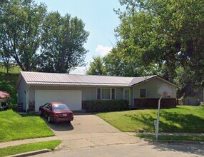 Building Photo - 3690 Keystone Dr