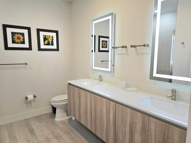Building Photo - 17516 Hidden Forest Dr