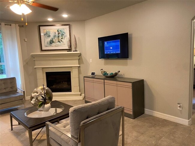 Building Photo - 135 Teralyn Grv Lp