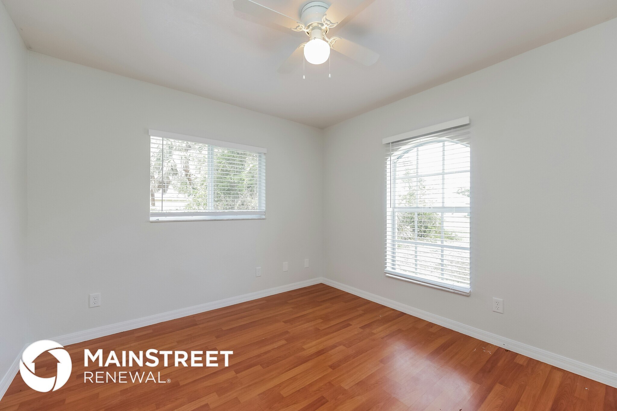 Building Photo - 1581 S Chamberlain Blvd