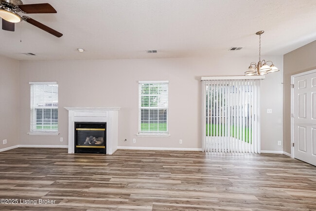 Building Photo - 6617 Timberbend Dr