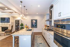 Building Photo - 121 Via Roma