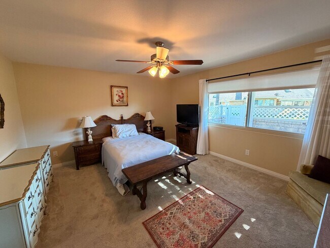 Building Photo - Fully furnished (short term) home in Camarillo's Premier Senior Community - Leisure Village