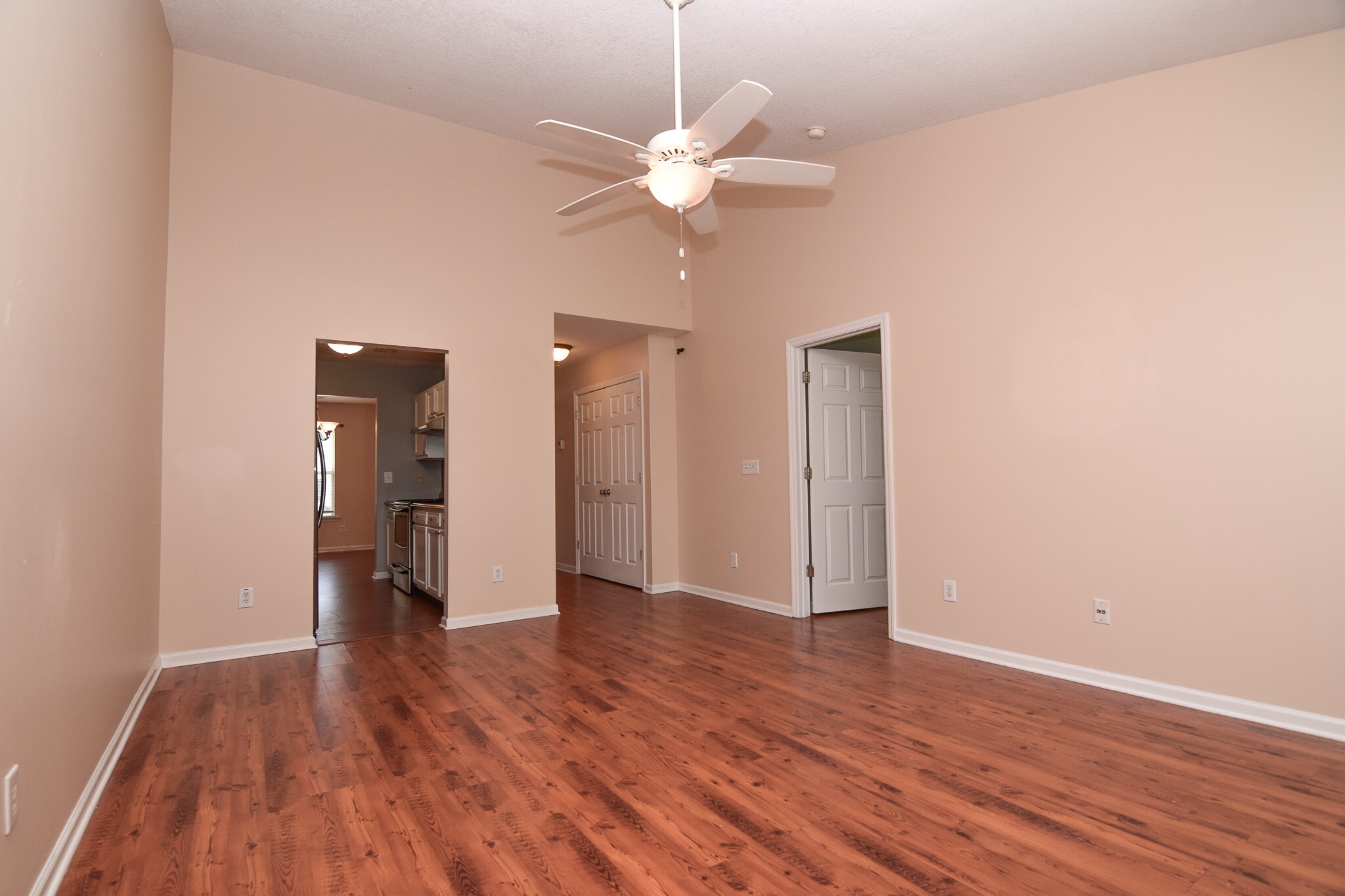 Building Photo - 7898 Montview Rd