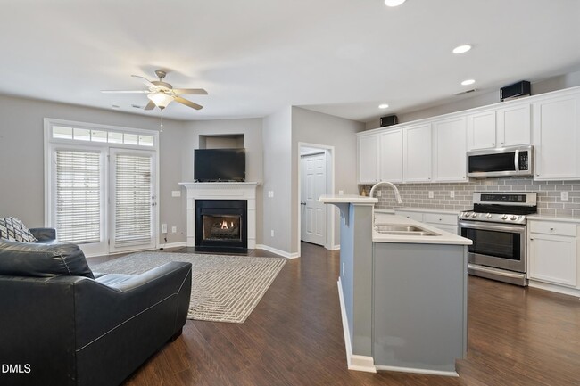 Building Photo - 3646 Olympia Dr