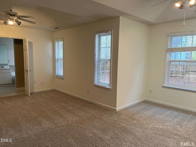 Building Photo - 109 Cranwell Ct