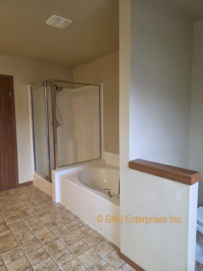 Building Photo - 9912 198th Ave Ct E