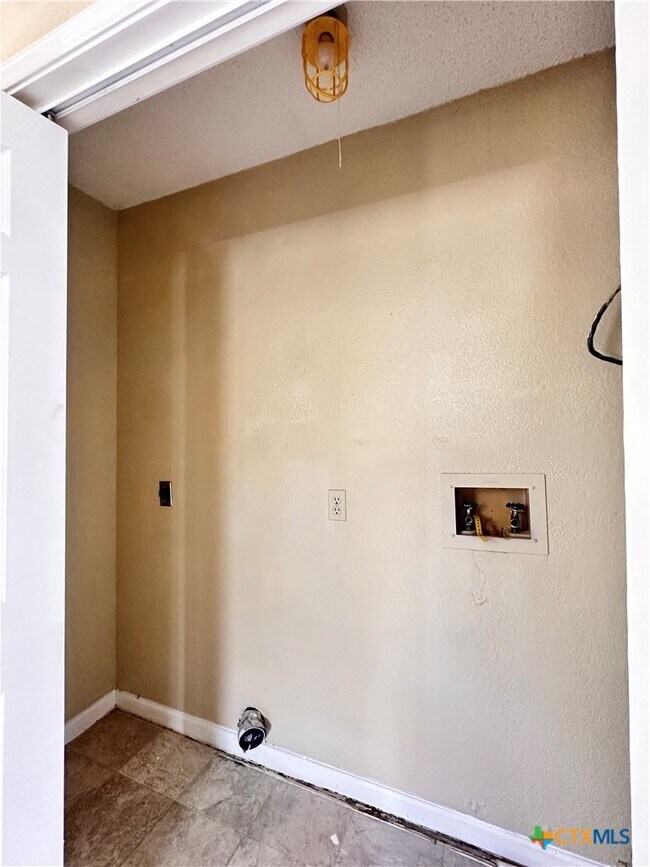 Building Photo - 1413 Marlton St