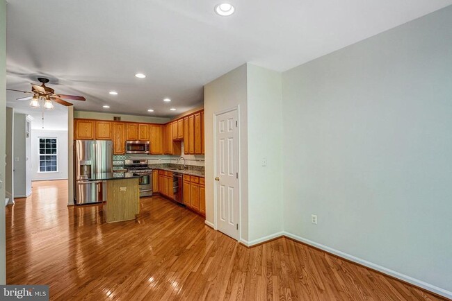 Building Photo - 6504 Trask Terrace