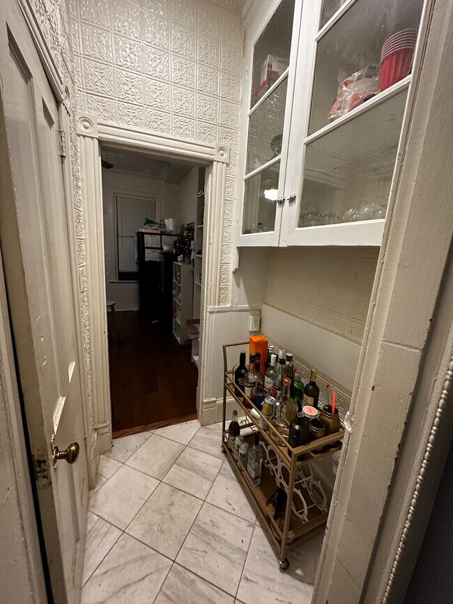 Building Photo - 1830 Swann St NW