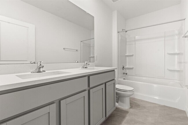 Building Photo - 33301 Darley Dl Trl