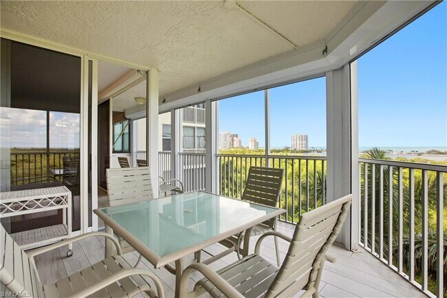 Building Photo - 5550 Heron Point Dr