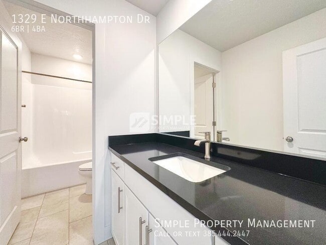 Building Photo - 1329 Northhampton Dr