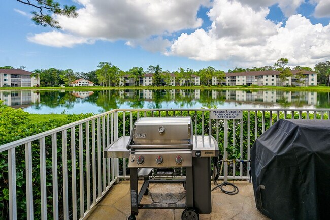 Building Photo - 5708 Deauville Cir
