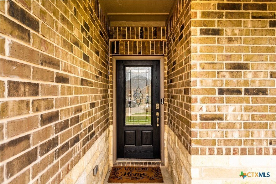 Building Photo - 247 Azalea Way