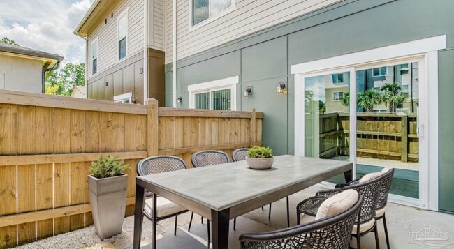 Building Photo - 8573 Myslak Wy