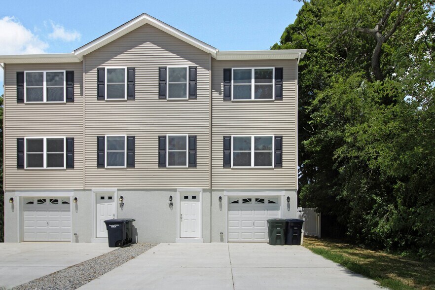 Building Photo - 29 Pedrick Ave