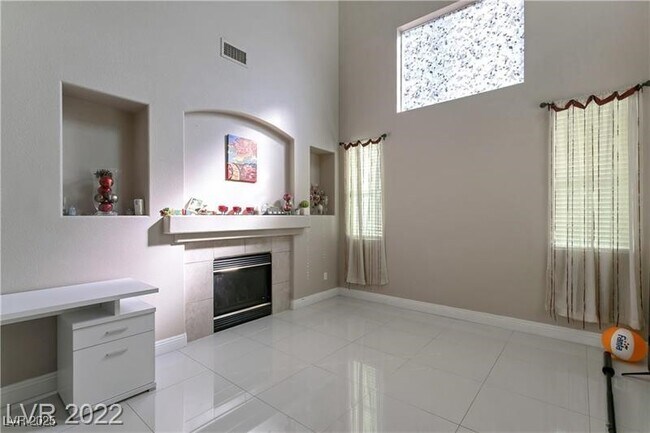 Building Photo - 9628 Gisborn Dr