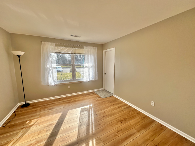Building Photo - 4573 Winding Brook Dr