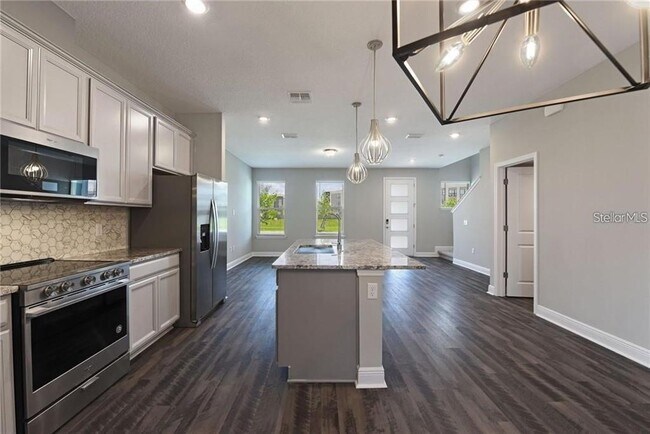 Building Photo - 7055 Carrickbend Ln