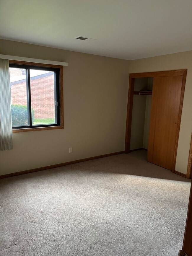 Building Photo - Nehemiah Properties-Building 2