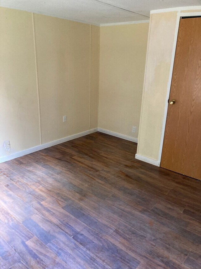 Building Photo - New Home Available! Rent this 2 Bedroom Home in Beech Island!