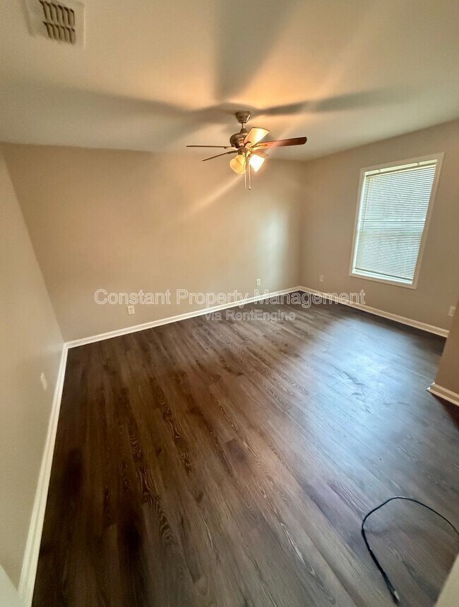 Building Photo - 181 Garrison Rd