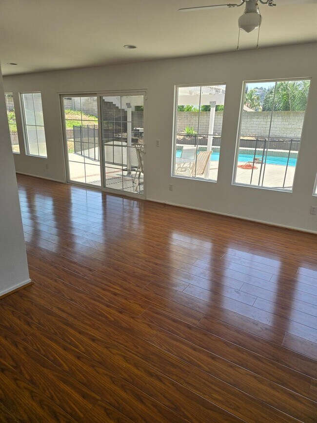 Building Photo - BEAUTIFUL 4 BEDROOM 3 BATH HOUSE. MOVE IN ...