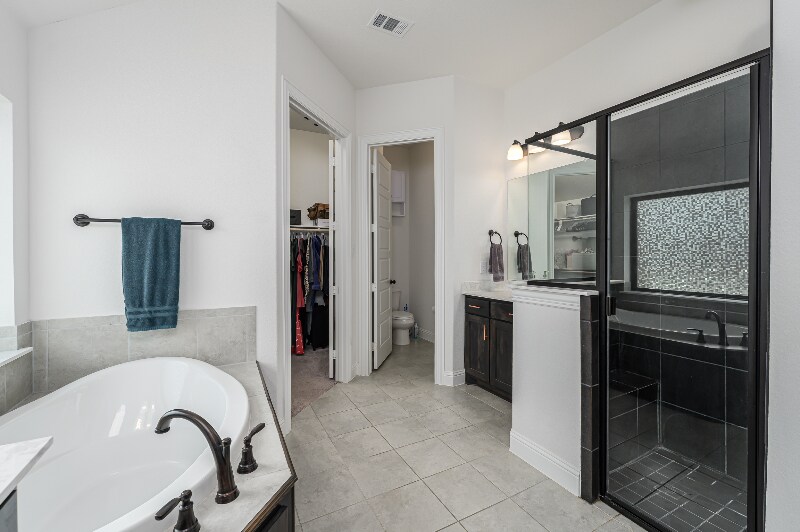 Building Photo - 279 Moonshadow Dr