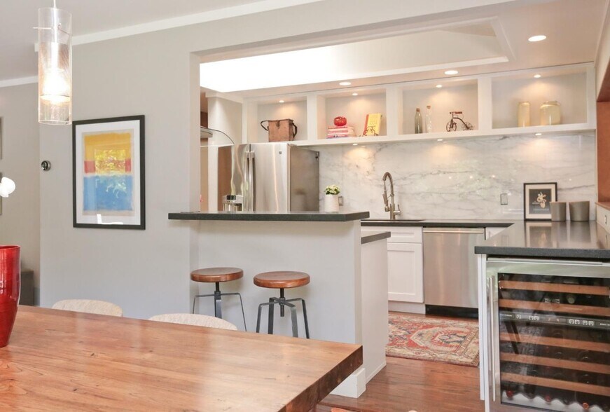 Building Photo - 3534 Oak Knoll Dr