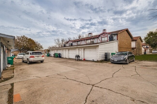 Building Photo - 3073 Olympia Dr