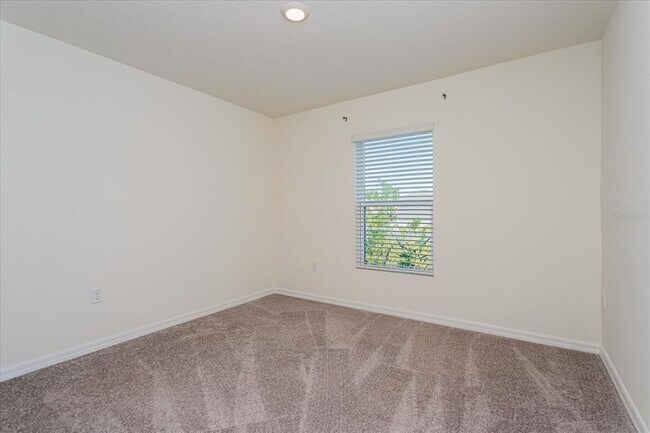 Building Photo - 352 Towns Cir